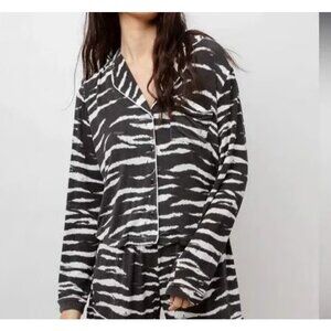 Rails Eva Pajama Top Women's Size XS in Black Watercolor Tiger New With Tags!
